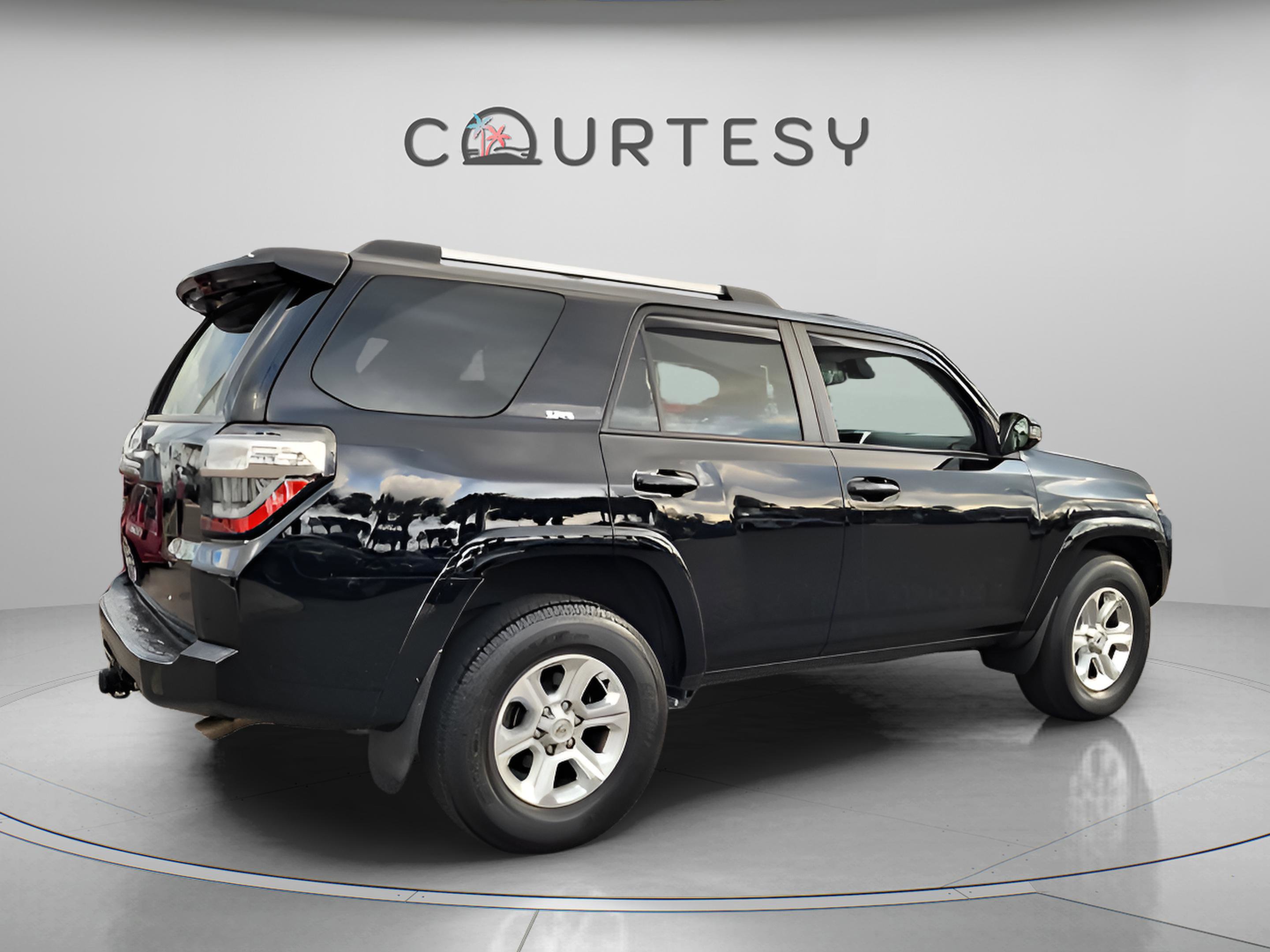 Certified 2022 Toyota 4Runner SR5 Premium image 5