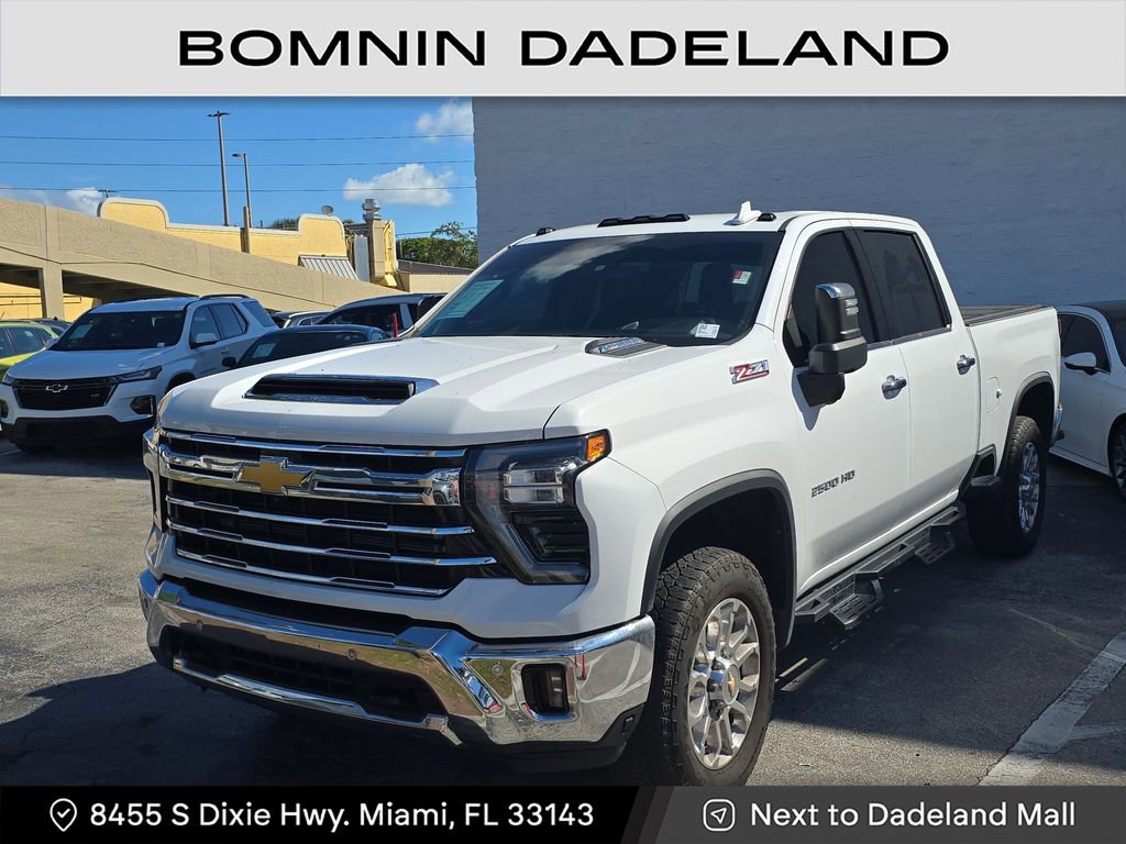Used 2024 Chevrolet Silverado 2500 LTZ w/ LTZ Premium Package image 2
