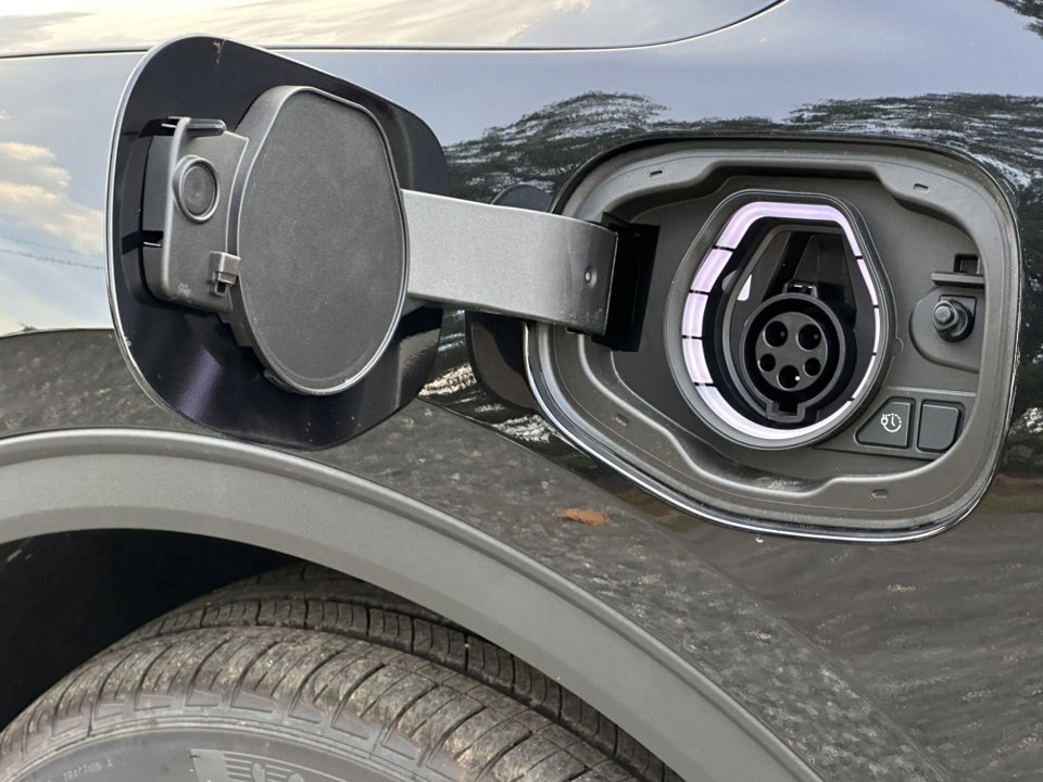 New 2025 Ford Escape SE w/ PHEV Premium Package image 14