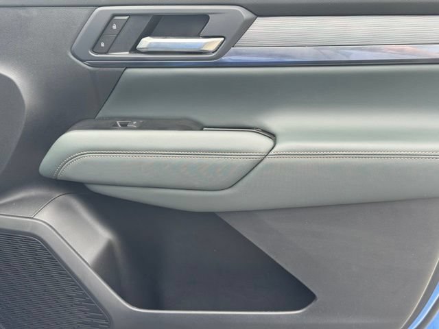 New 2026 GMC Terrain AT4 w/ Convenience Package III AWD/4WD image 24