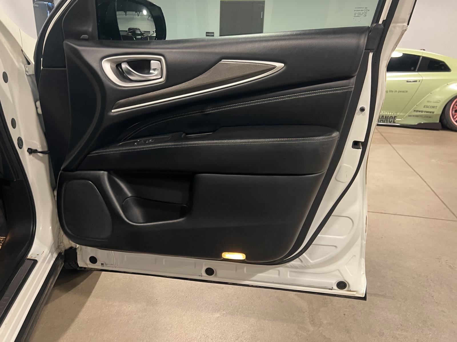 Used 2020 INFINITI QX60 Luxe AWD/4WD image 42