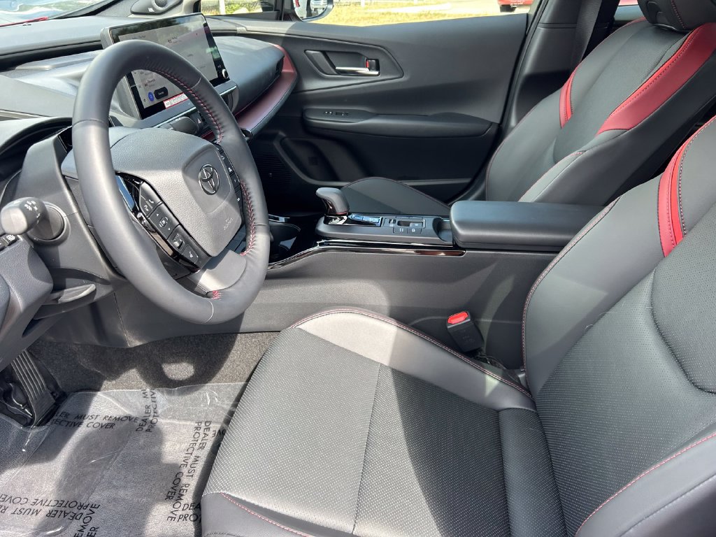 Used 2027 Toyota Prius Plug-In Hybrid w/ Limited Premium Package FWD image 11