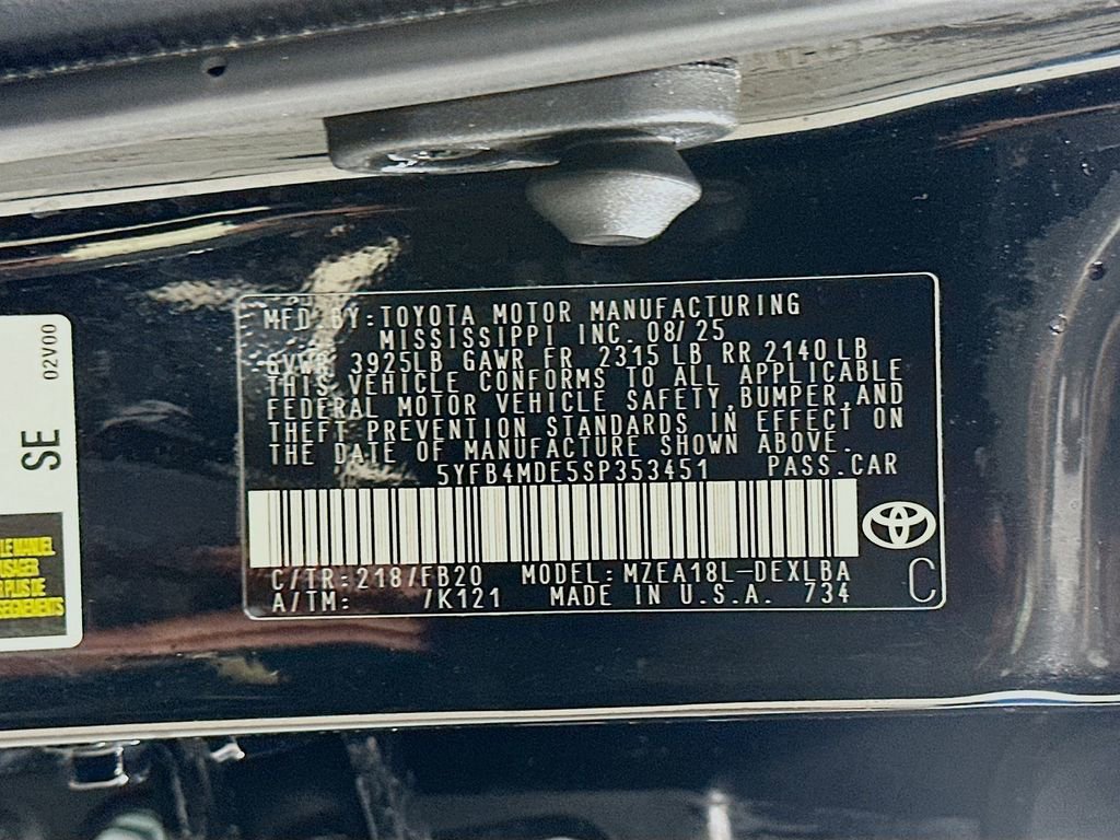 Used 2025 Toyota Corolla LE FWD image 30