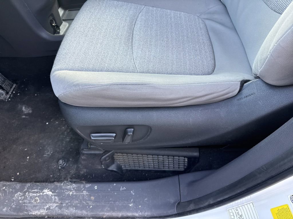 Used 2024 Toyota Sienna LE image 14