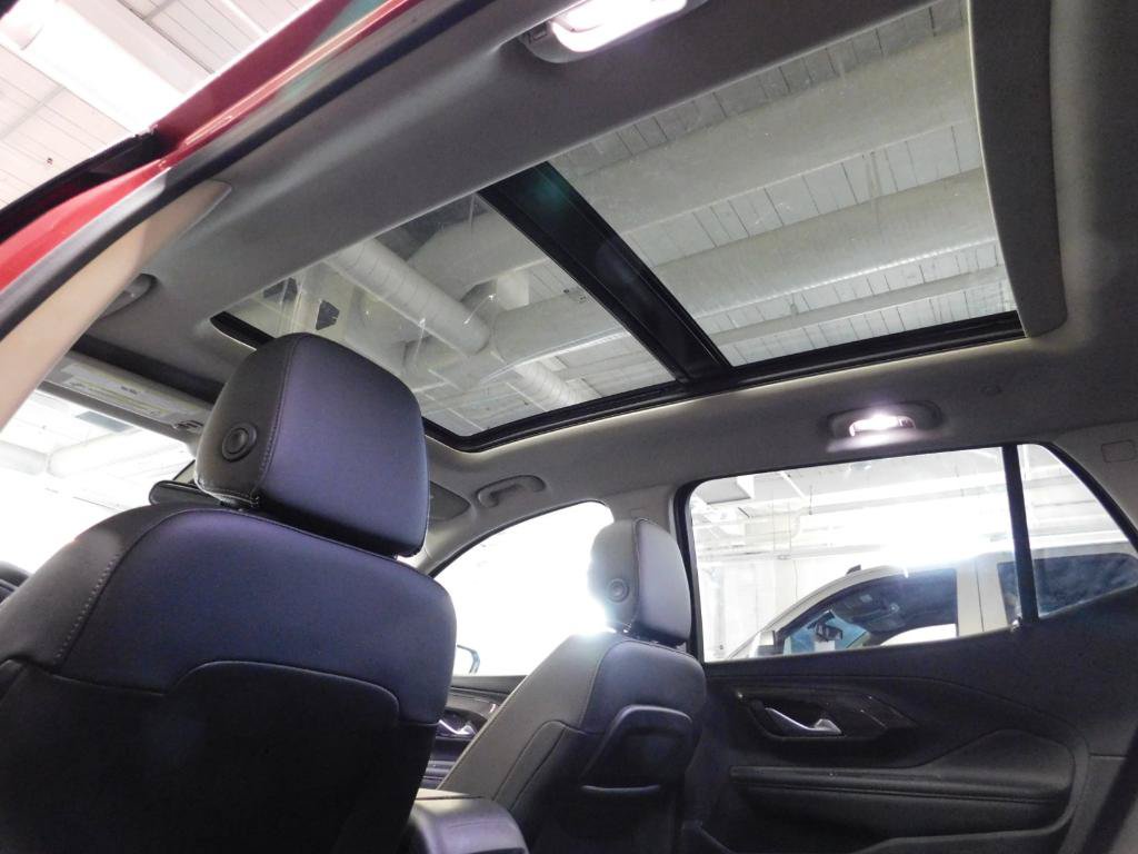 Used 2019 GMC Terrain Denali w/ Advanced Safety Package FWD image 5