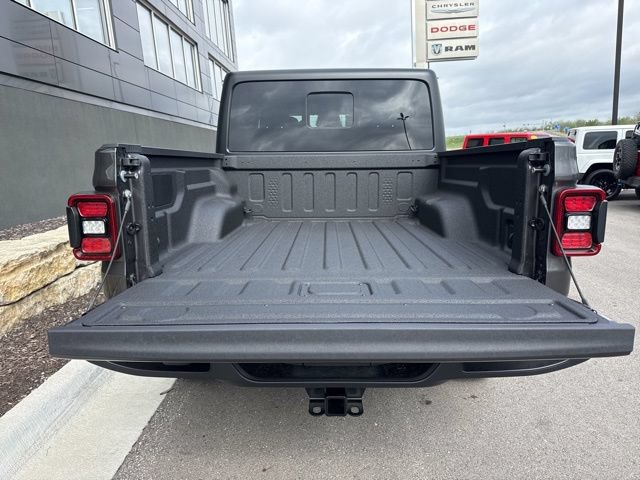 New 2026 Jeep Gladiator Sport AWD/4WD image 5