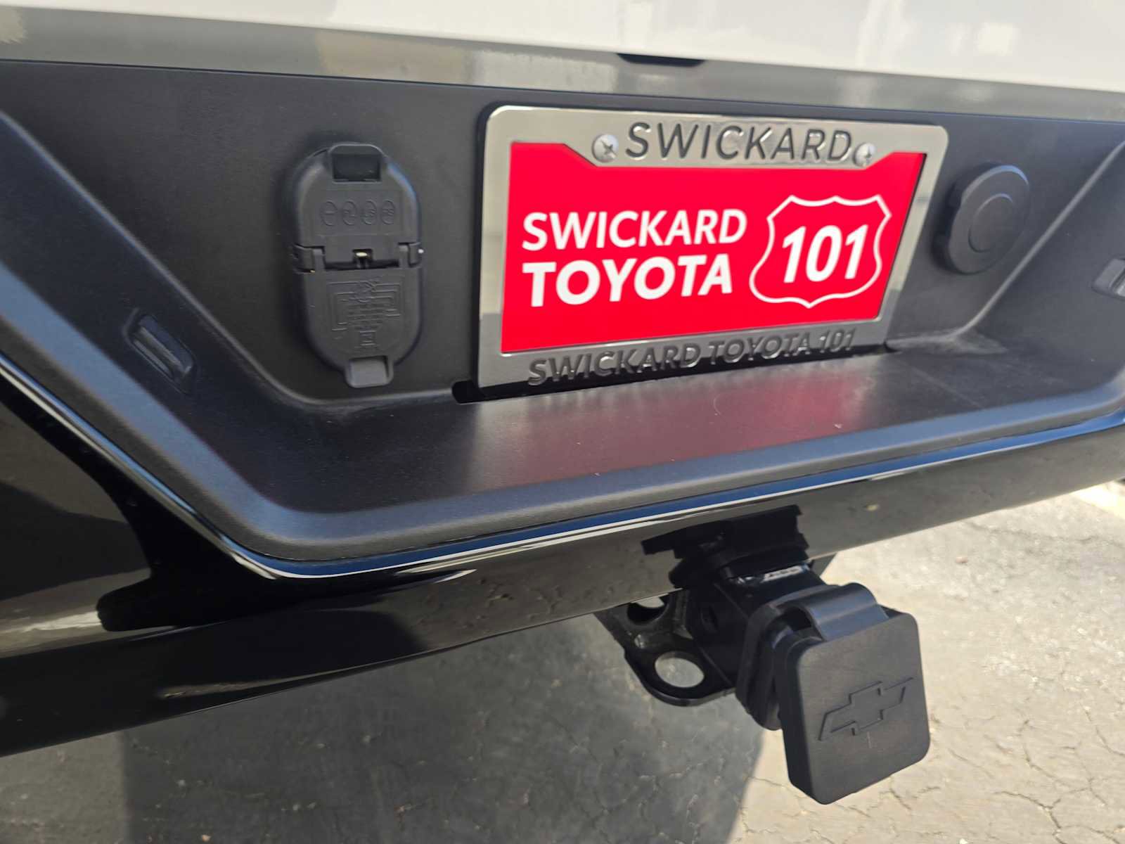 Used 2024 Chevrolet Silverado 1500 LT Trail Boss w/ Convenience Package II image 17