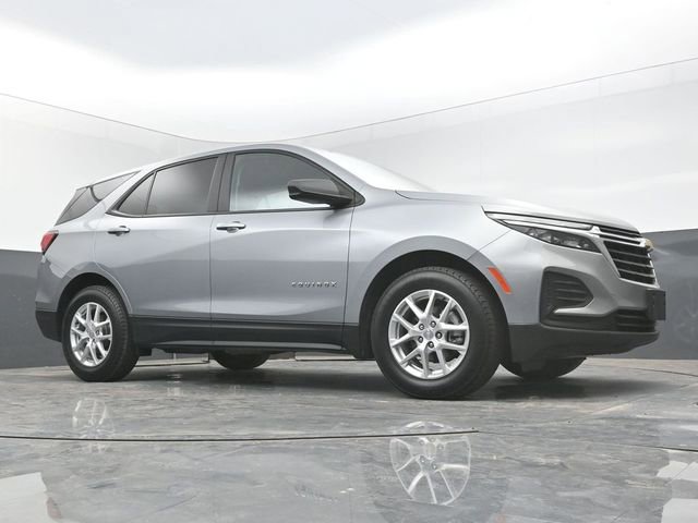 Used 2024 Chevrolet Equinox LS w/ LS Convenience Package image 42