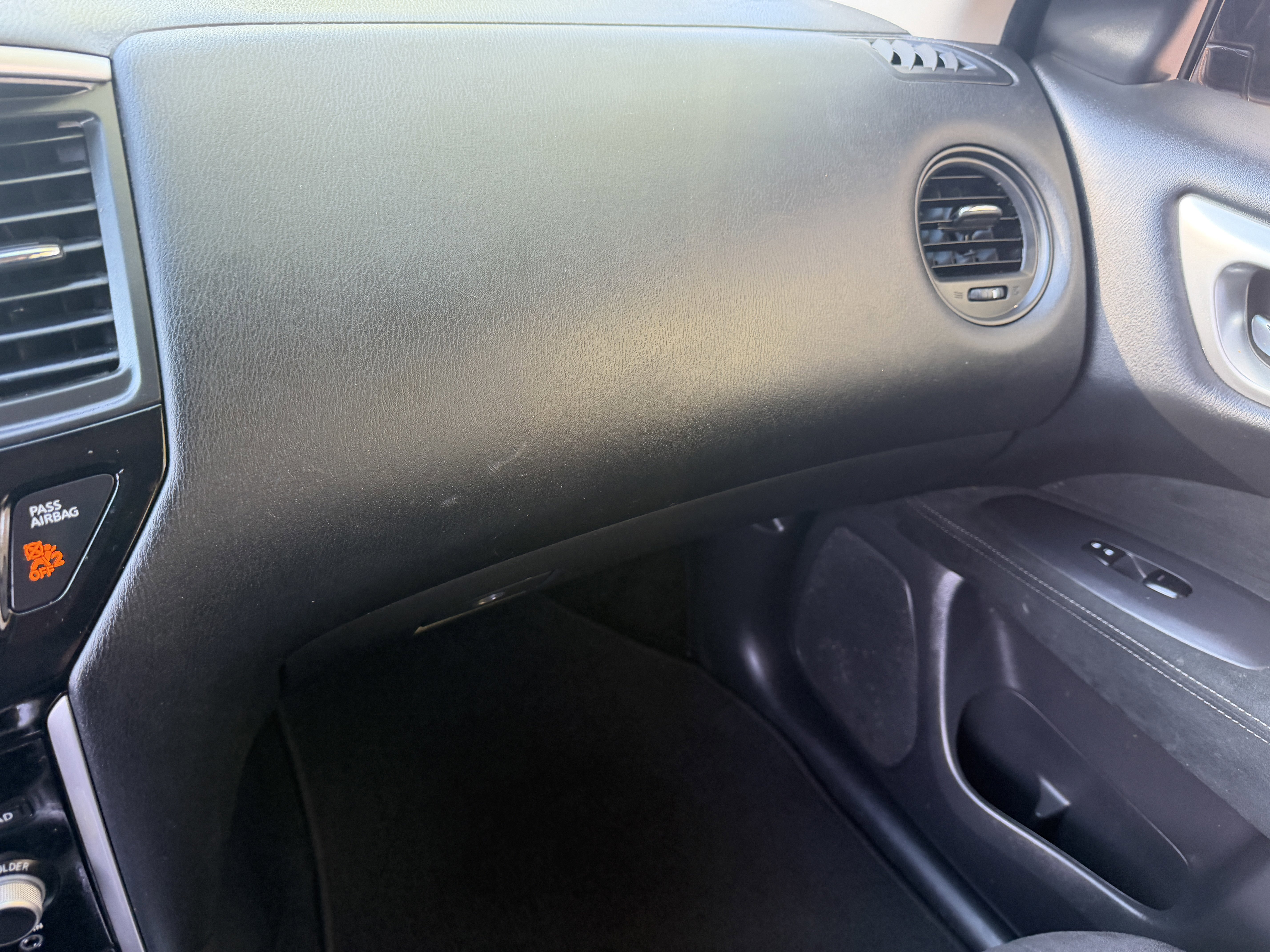 Used 2016 Nissan Pathfinder S FWD image 32