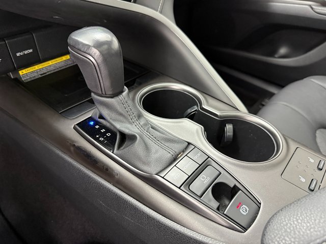 Used 2021 Toyota Camry XSE image 16