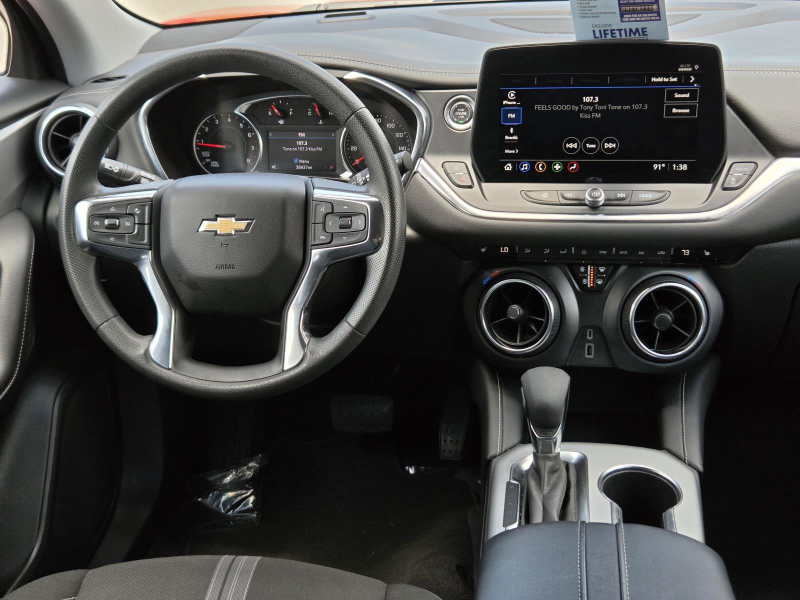 Used 2025 Chevrolet Blazer LT AWD/4WD image 19