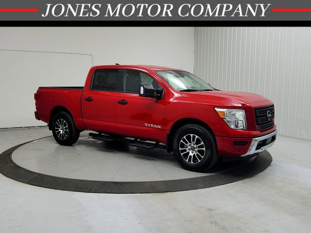 Used 2024 Nissan Titan SV w/ SV Convenience Package