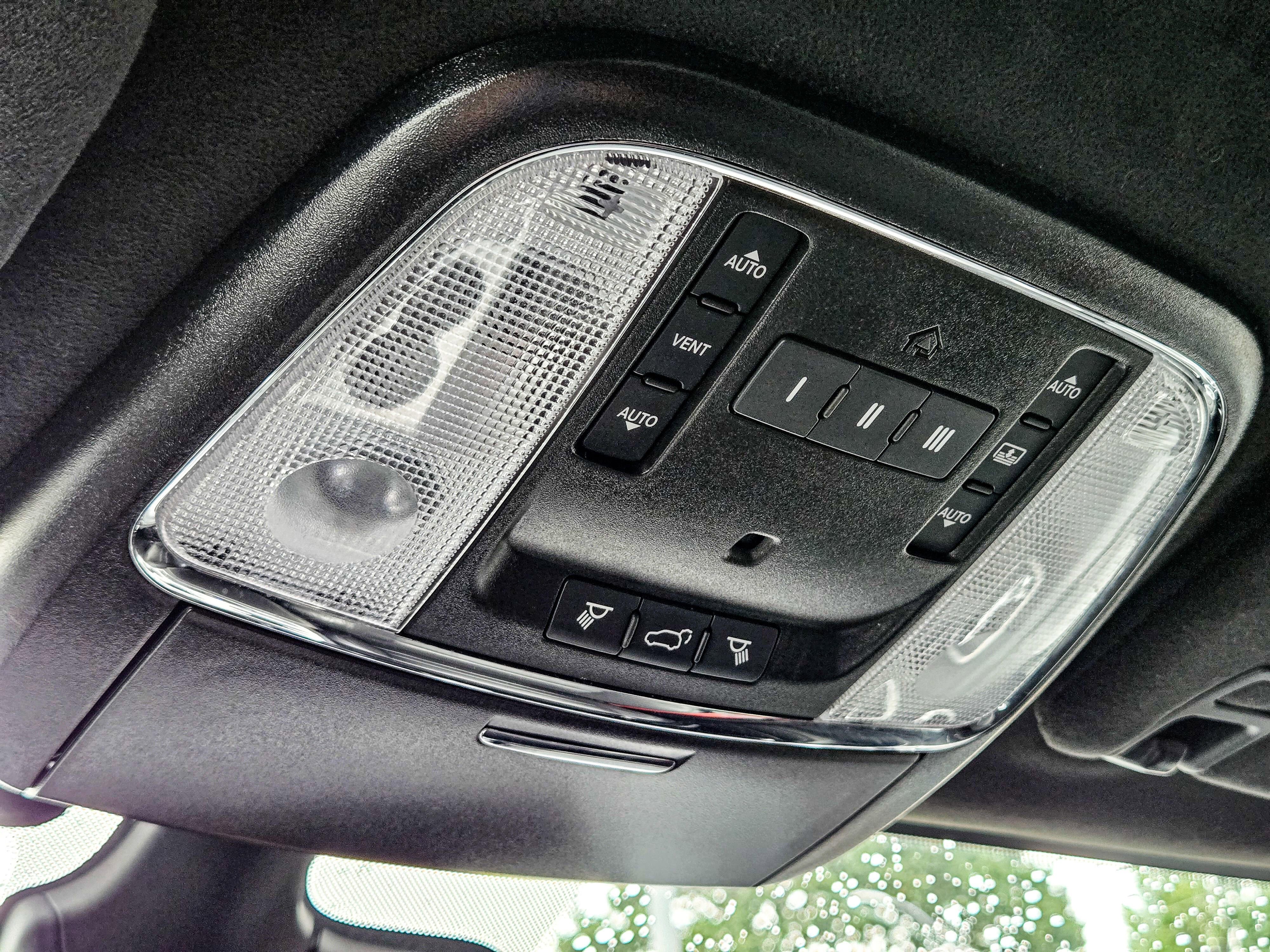 Used 2020 Jeep Grand Cherokee SRT image 42