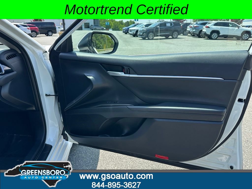Used 2023 Toyota Camry SE FWD image 17