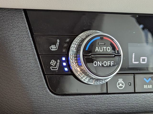 New 2025 Mitsubishi Outlander AWD image 25