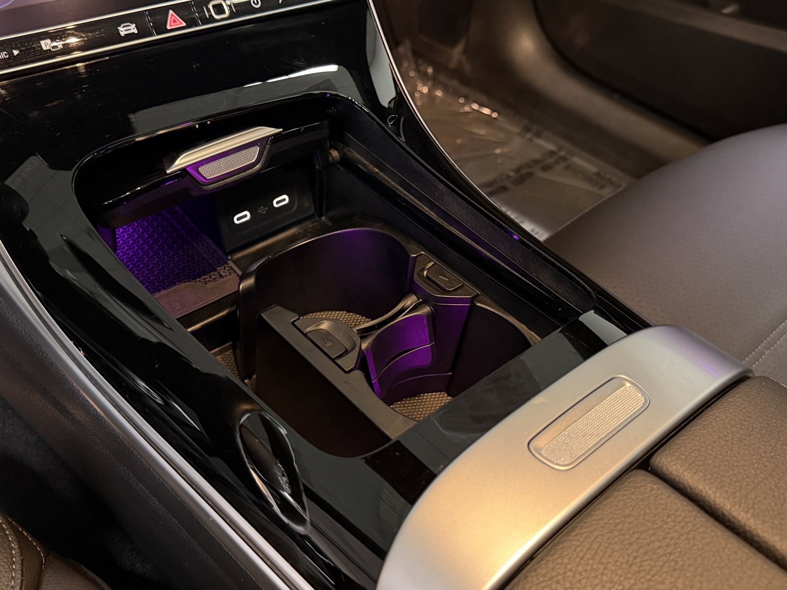 Used 2025 Mercedes-Benz C 300 4MATIC Sedan image 34