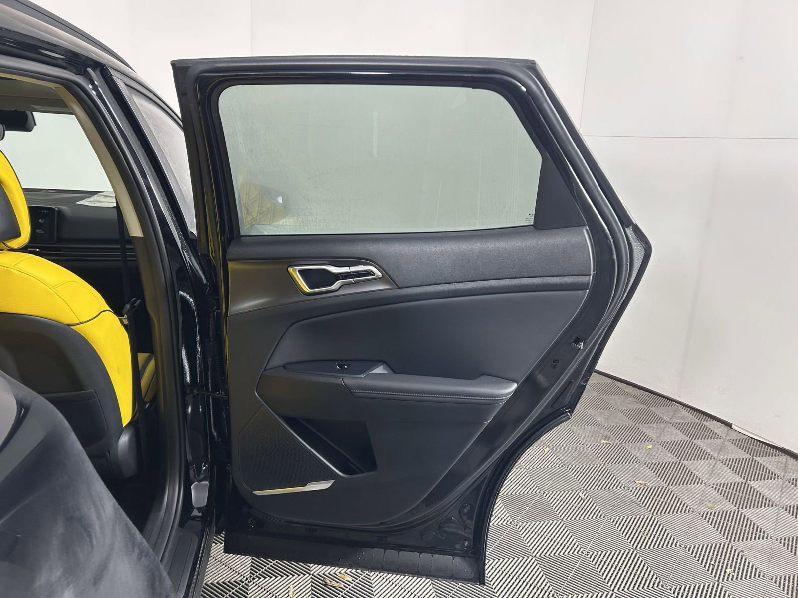 New 2026 Kia Sportage EX w/ EX Panorama Roof Package image 37