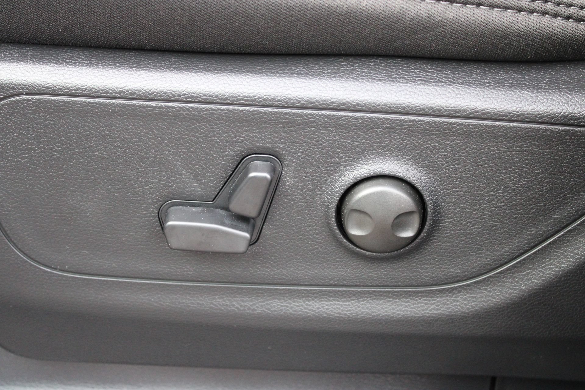 New 2026 RAM 1500 Big Horn AWD/4WD image 13
