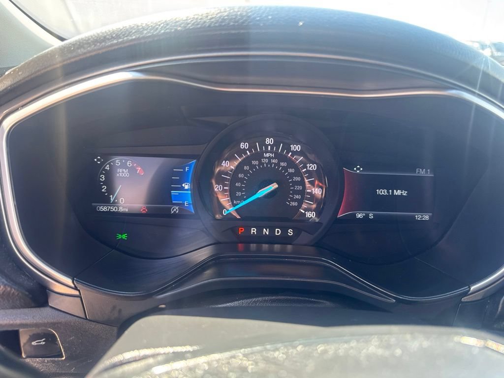 Used 2019 Ford Fusion SE FWD image 10