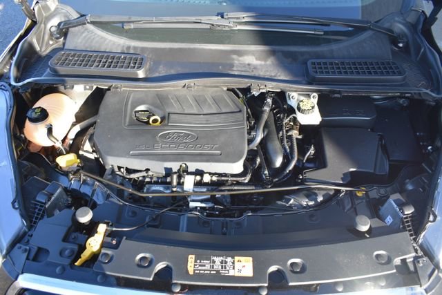 Used 2017 Ford Escape SE w/ SE Sport Appearance Package image 44