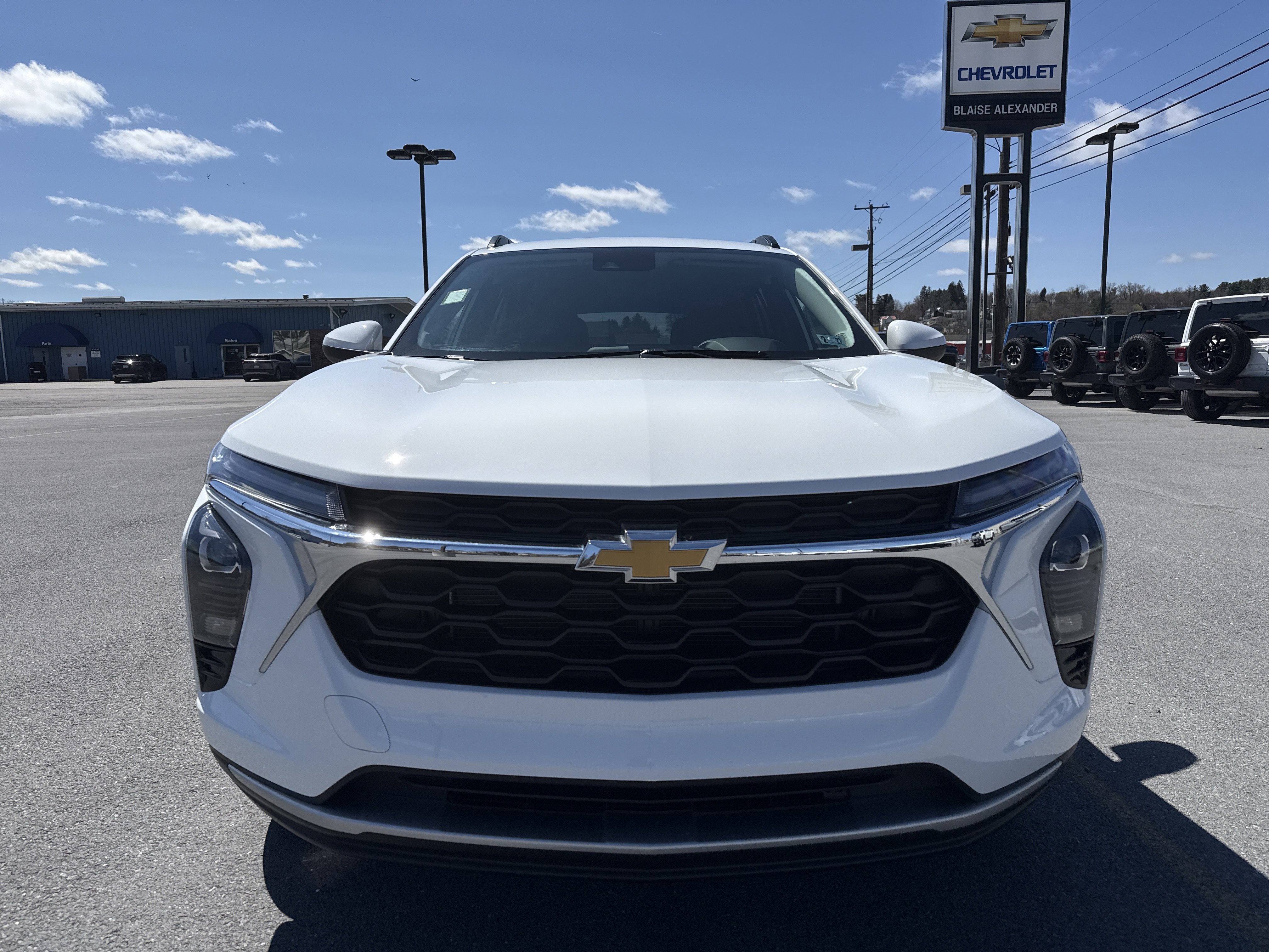 New 2026 Chevrolet Trax LT w/ Driver Confidence Package image 9