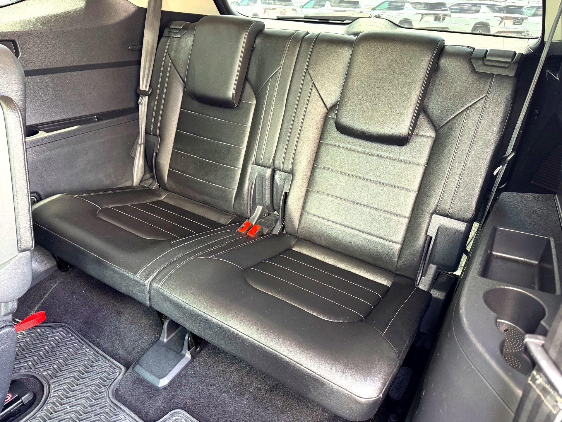 Used 2018 Volkswagen Atlas SEL Premium image 18