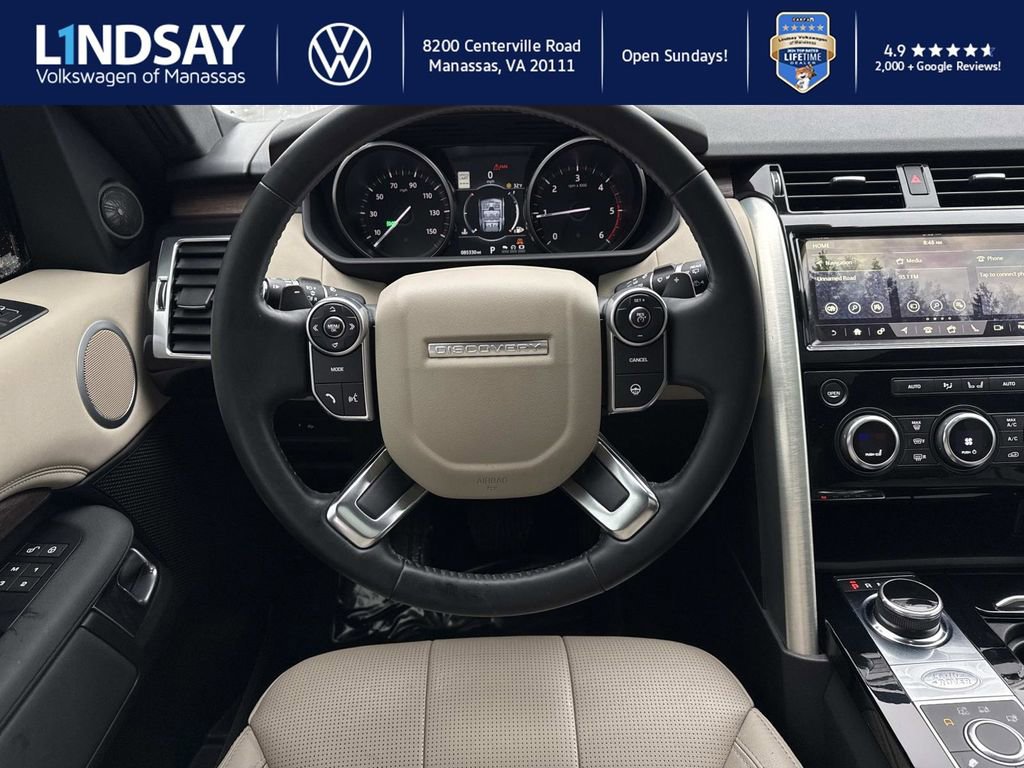 Used 2017 Land Rover Discovery HSE image 12