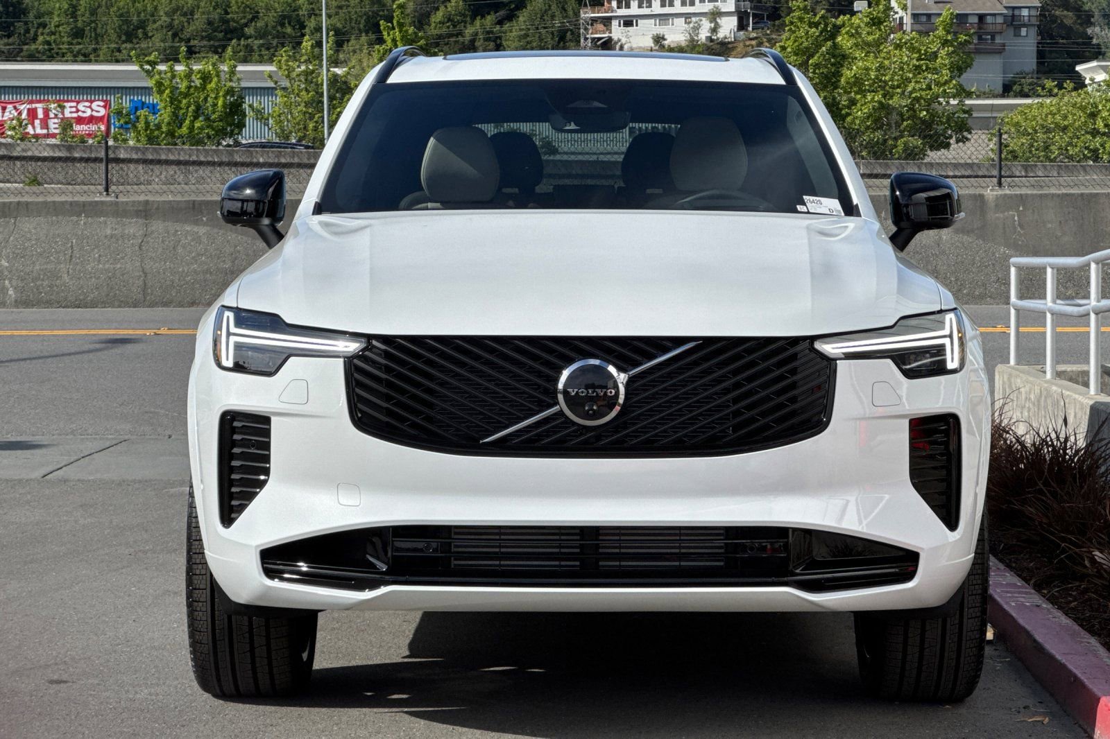 New 2026 Volvo XC90 T8 Ultra w/ Protection Package AWD/4WD image 10