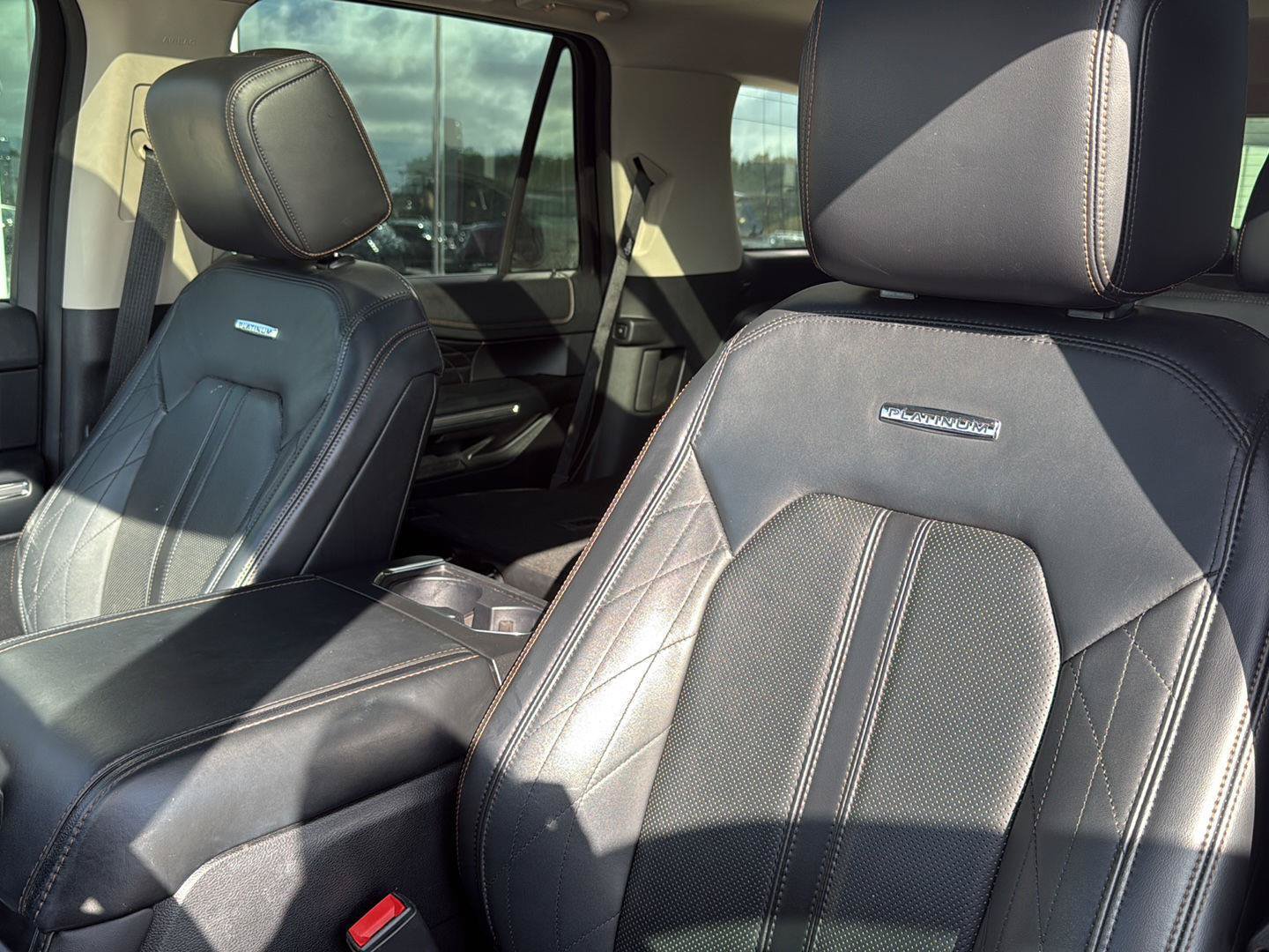 Used 2019 Ford Expedition Platinum RWD image 23