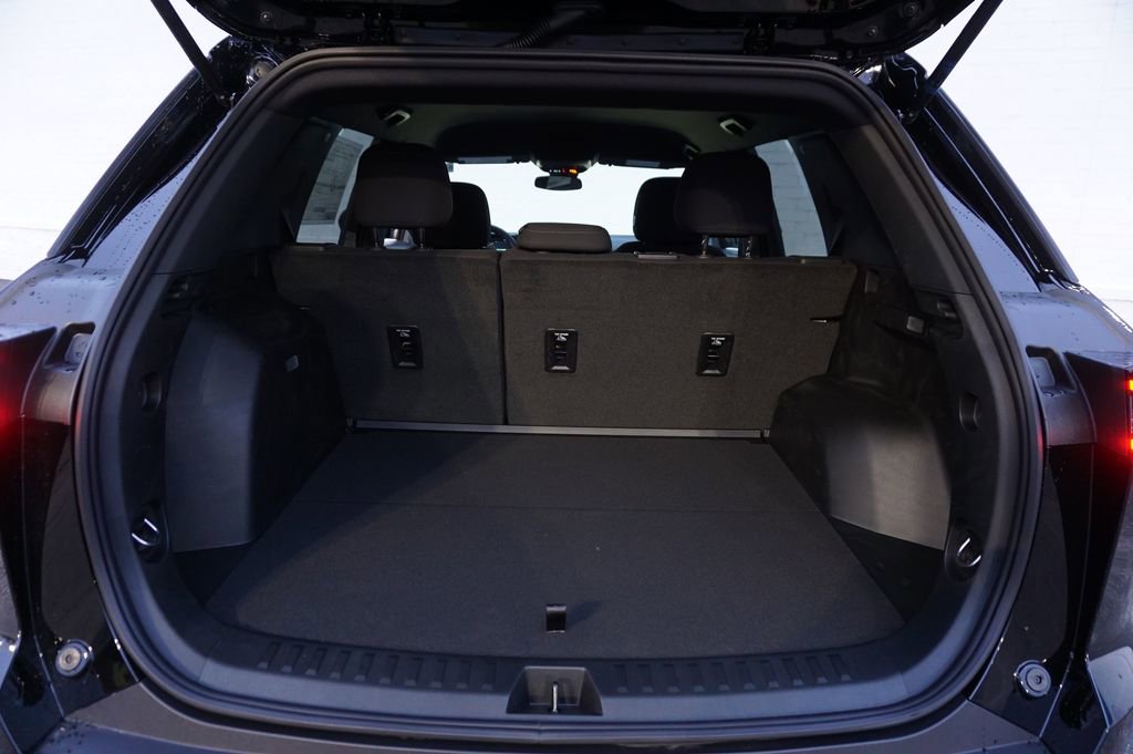 New 2026 Chevrolet Equinox LT FWD image 25