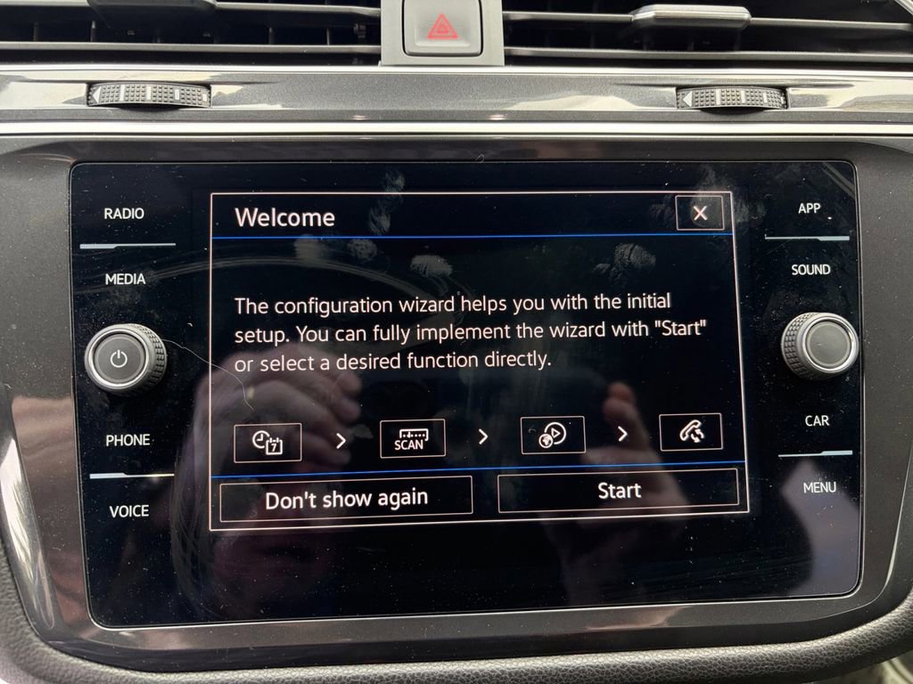 Certified 2024 Volkswagen Tiguan SE R-Line w/ MDO Package, Three-Row FWD image 17