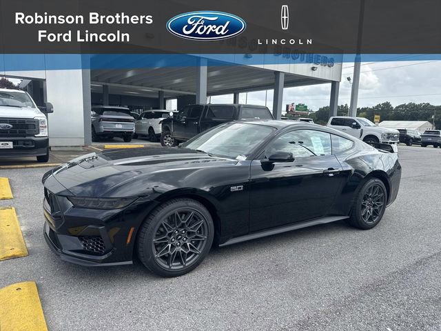 New 2026 Ford Mustang GT w/ GT Performance Package RWD image 1