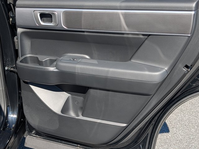 Used 2026 Hyundai Santa Fe SE FWD image 16
