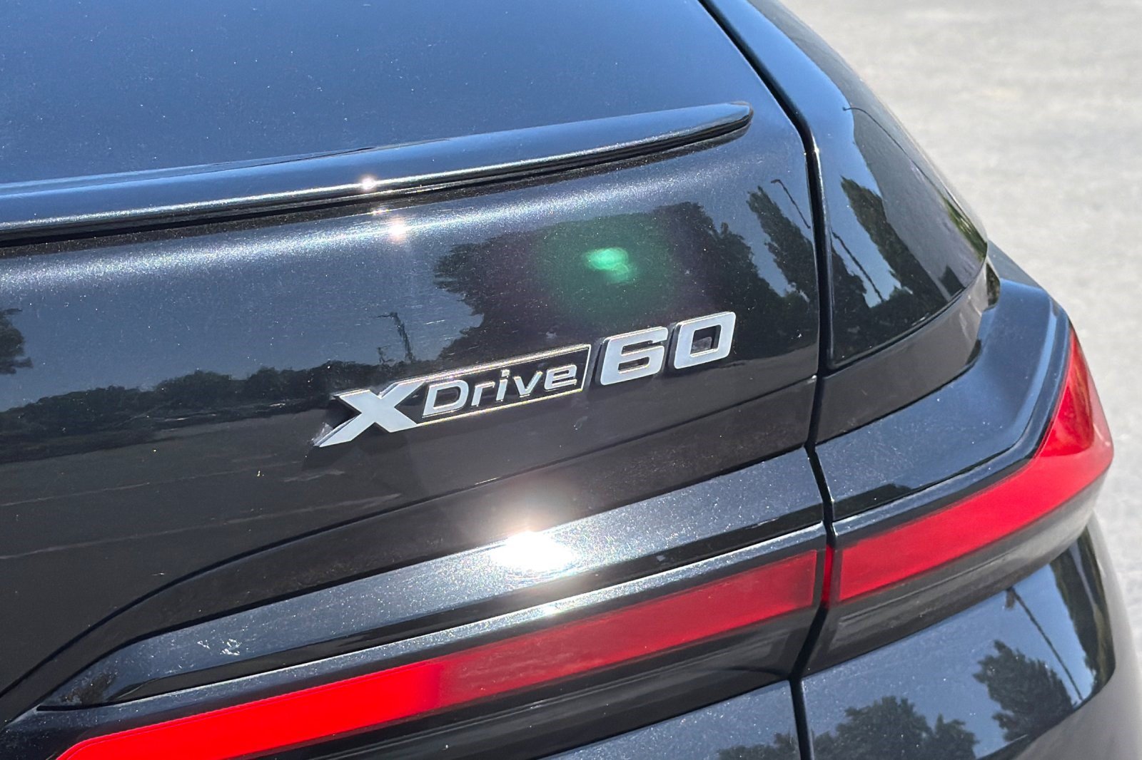 Used 2023 BMW i7 xDrive60 w/ Executive Package 2 AWD/4WD image 37
