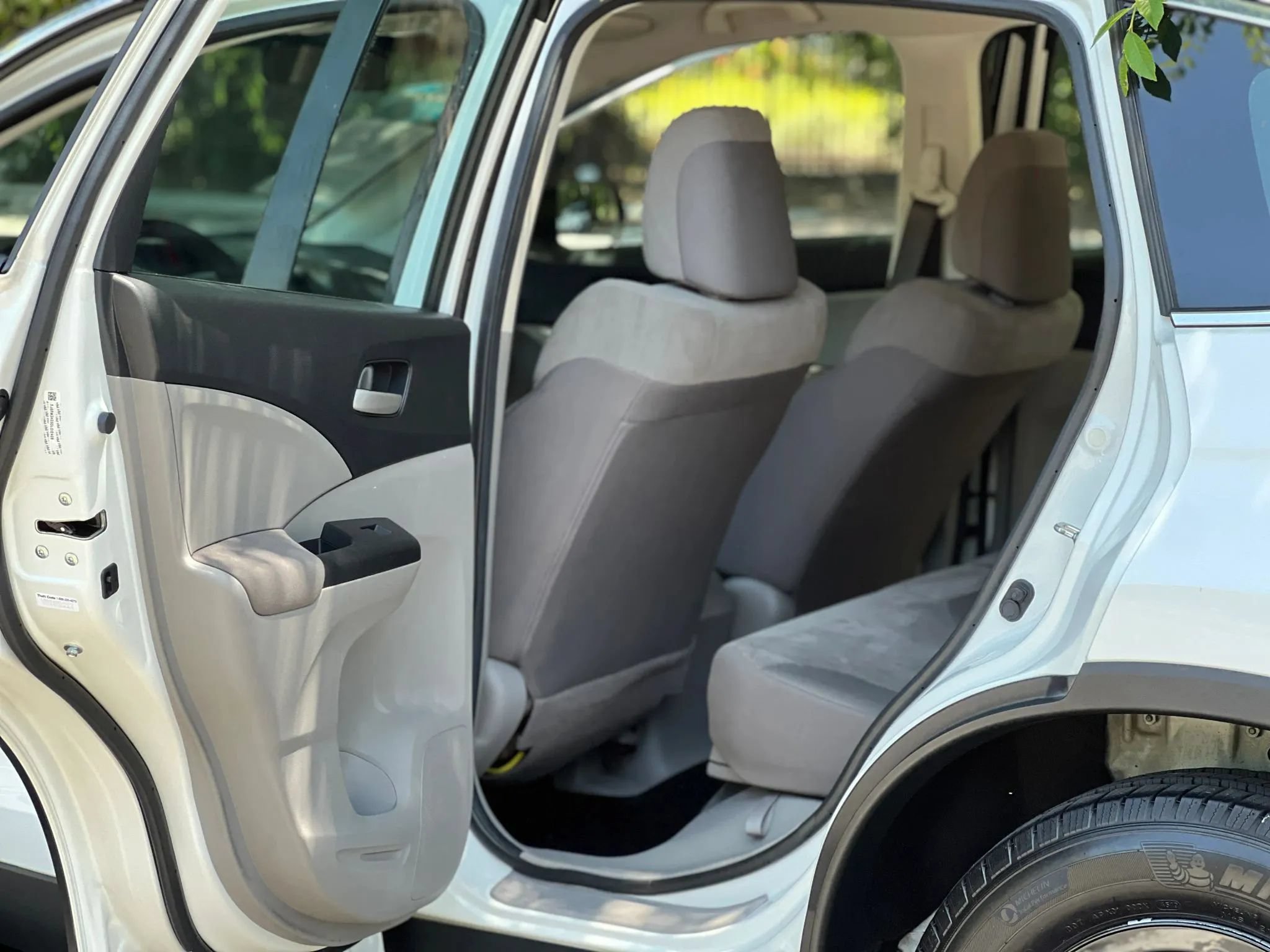 Used 2013 Honda CR-V LX image 14