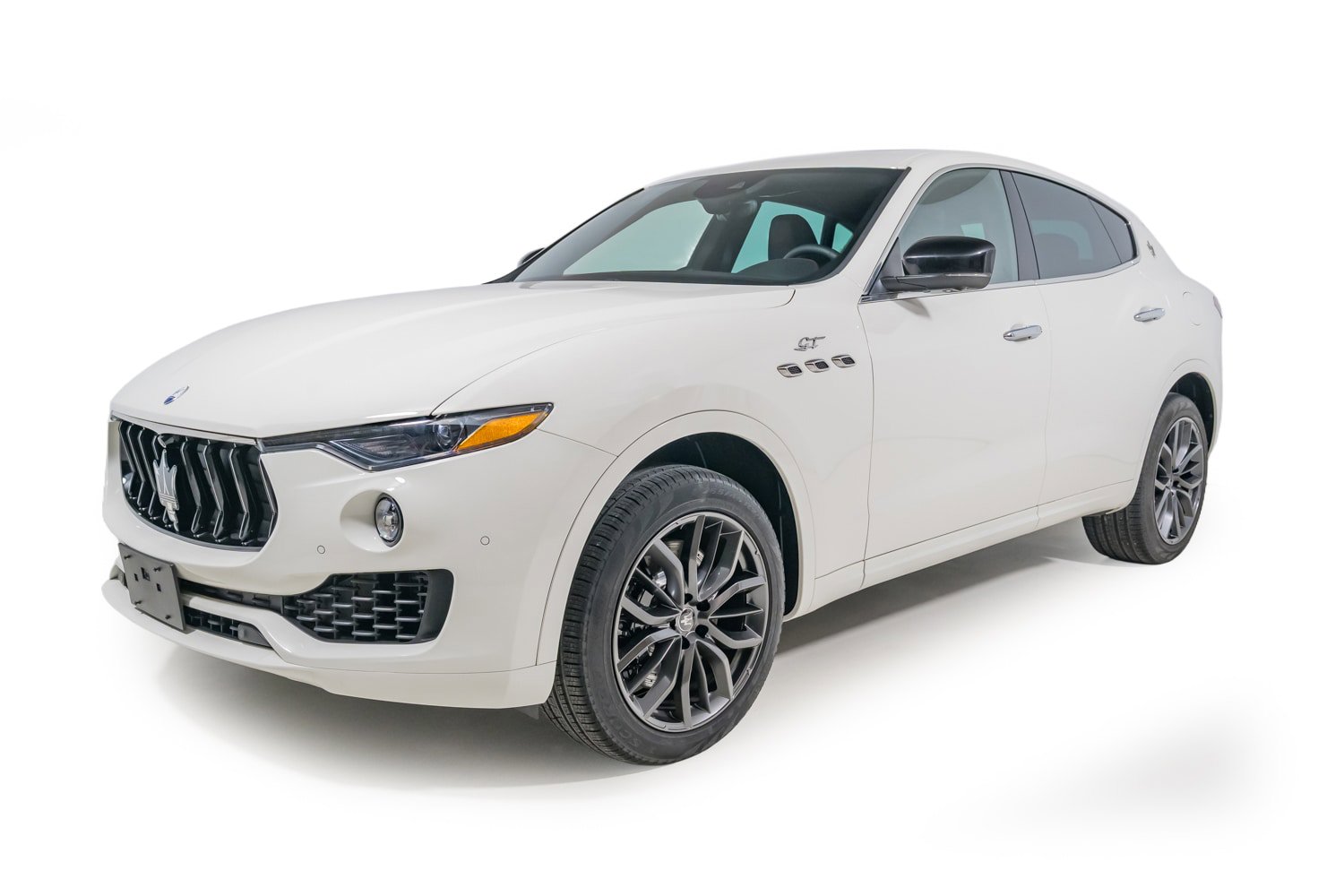 Used 2024 Maserati Levante GT Ultima AWD/4WD image 2