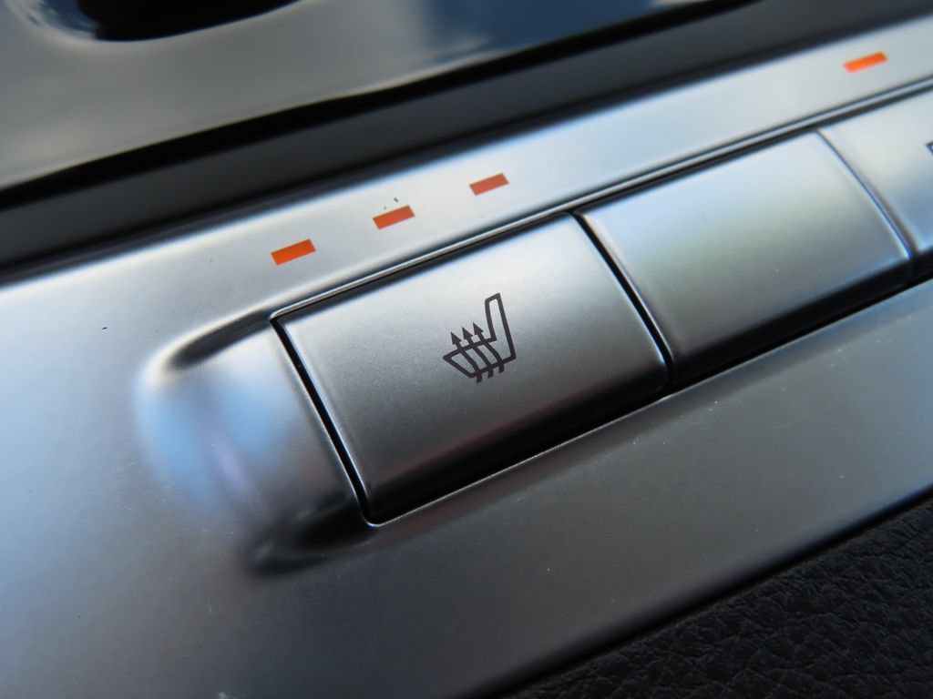 Certified 2026 Kia Carnival EX FWD image 9
