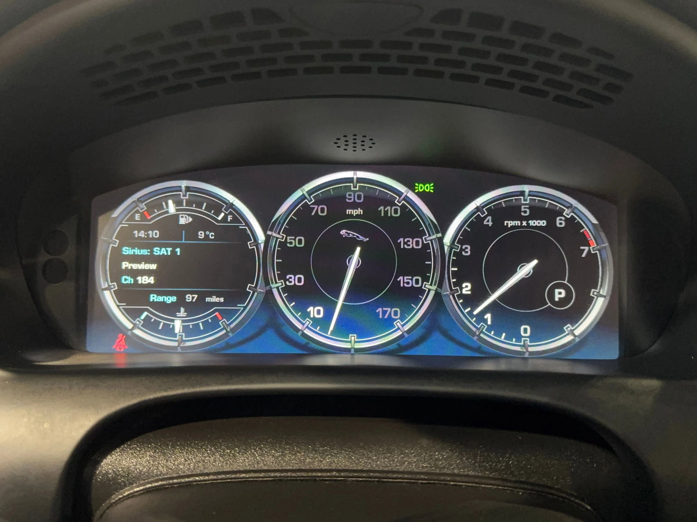 Used 2015 Jaguar XJ image 36