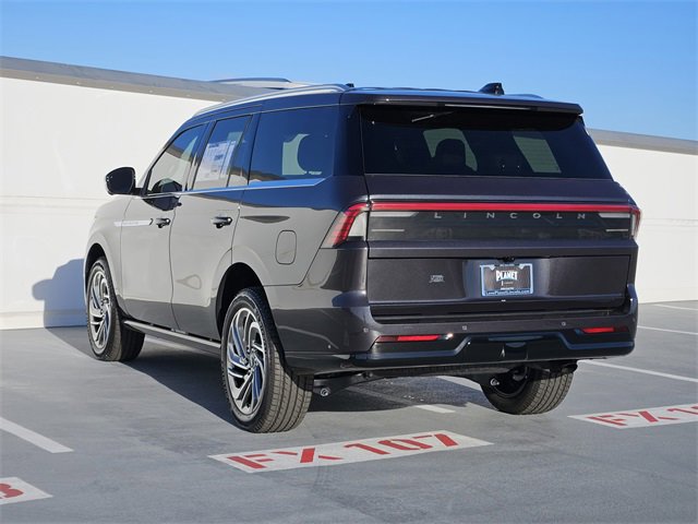 New 2025 Lincoln Navigator Reserve image 5