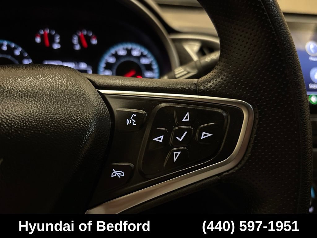 Used 2024 Chevrolet Malibu LT FWD image 16