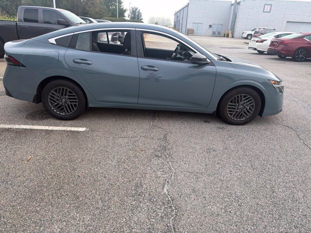 Used 2026 Nissan Sentra SV w/ SV Convenience Package FWD image 8