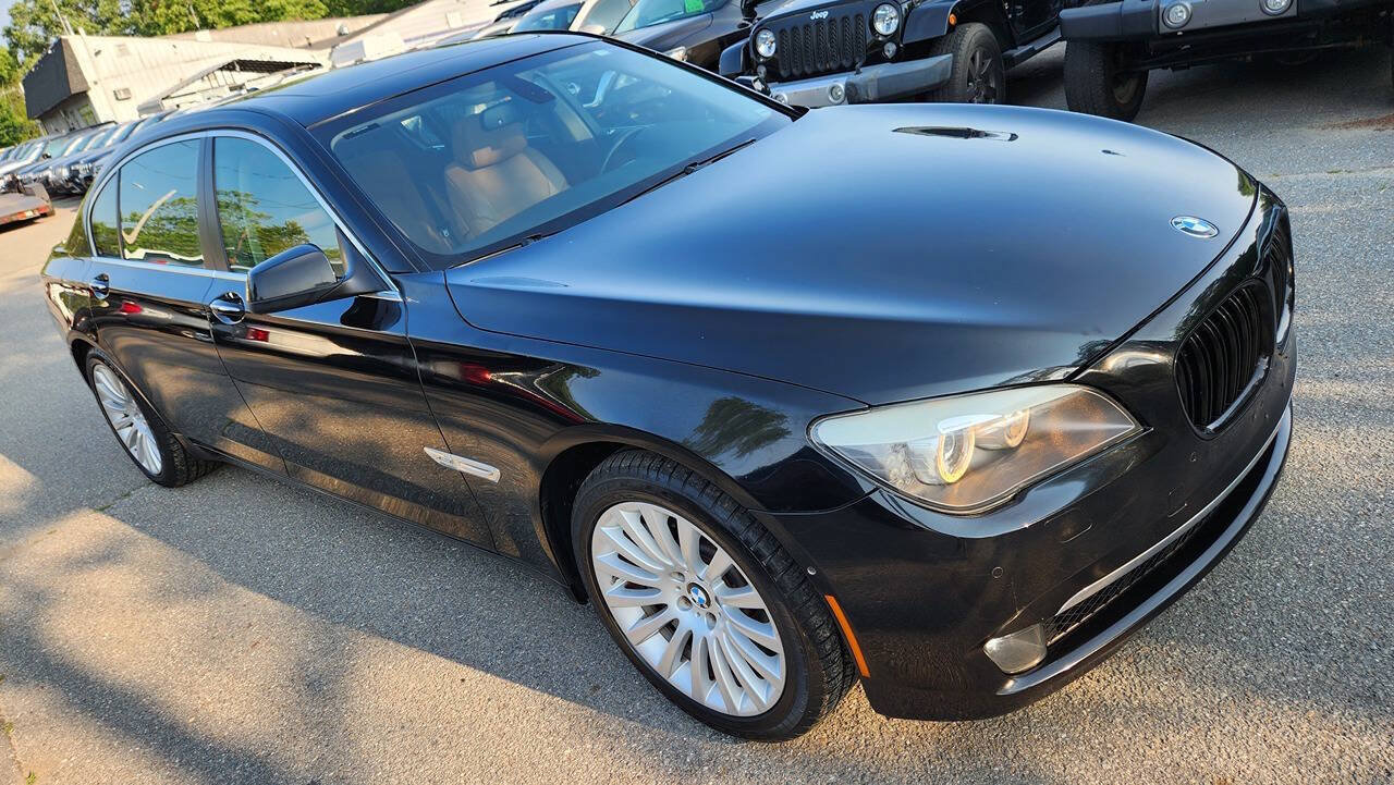 Used 2011 BMW 750Li xDrive AWD/4WD image 21