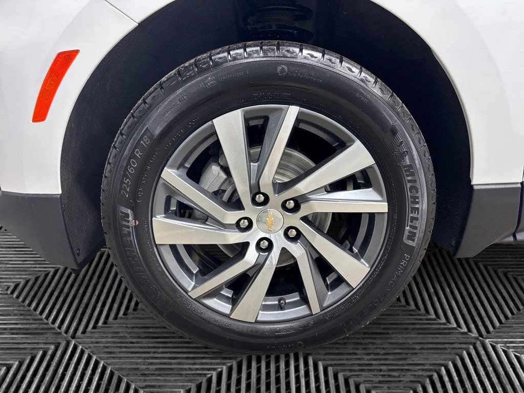 Used 2024 Chevrolet Equinox LT w/ LPO, Floor Liner Package AWD/4WD image 14
