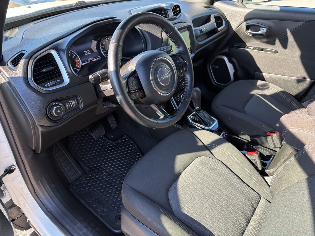 Used 2021 Jeep Renegade Latitude w/ Sun & Sound Group image 31