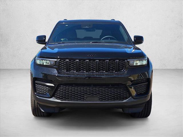New 2025 Jeep Grand Cherokee Altitude image 6