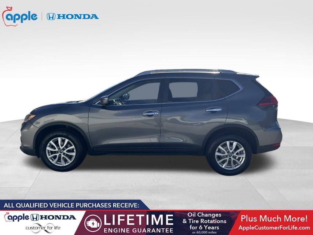 Used 2017 Nissan Rogue SV w/ SV Premium Package image 8