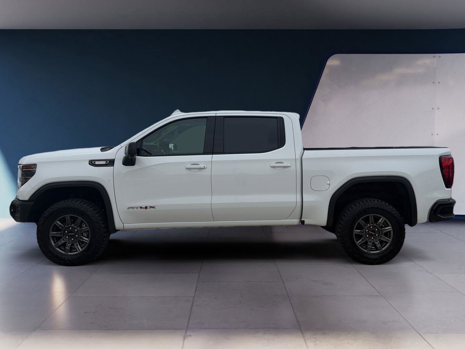 Used 2025 GMC Sierra 1500 AT4X AWD/4WD image 2