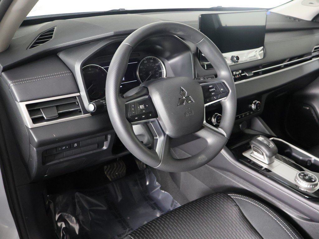 New 2026 Mitsubishi Outlander ES AWD/4WD image 25