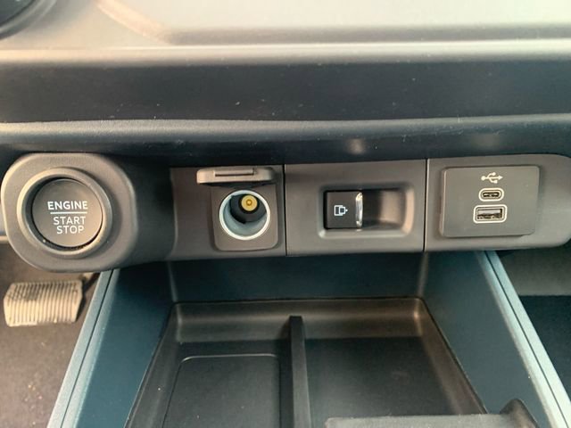 New 2026 Ford Maverick Lariat w/ Black Appearance Package image 23