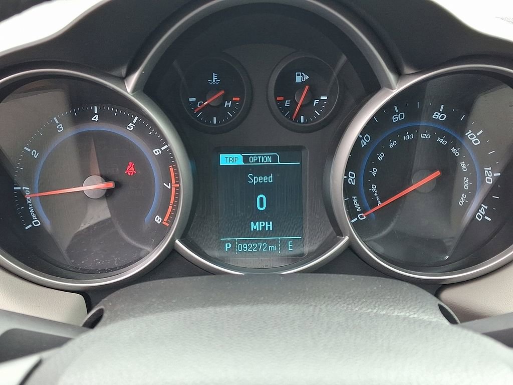 Used 2014 Chevrolet Cruze LT FWD image 25